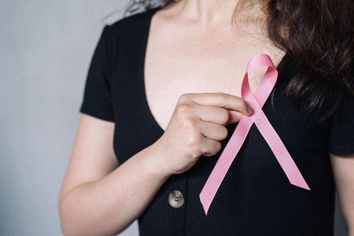 Tumori, oncologi: "Con cancro al seno -35% di probabilità di gravidanza"