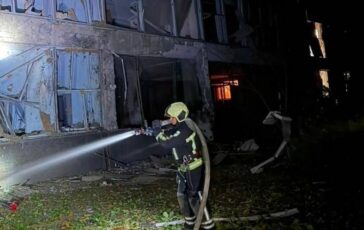 Ucraina Kiev sotto attacco diversi feriti. Drone uccide comandante russo 364x230