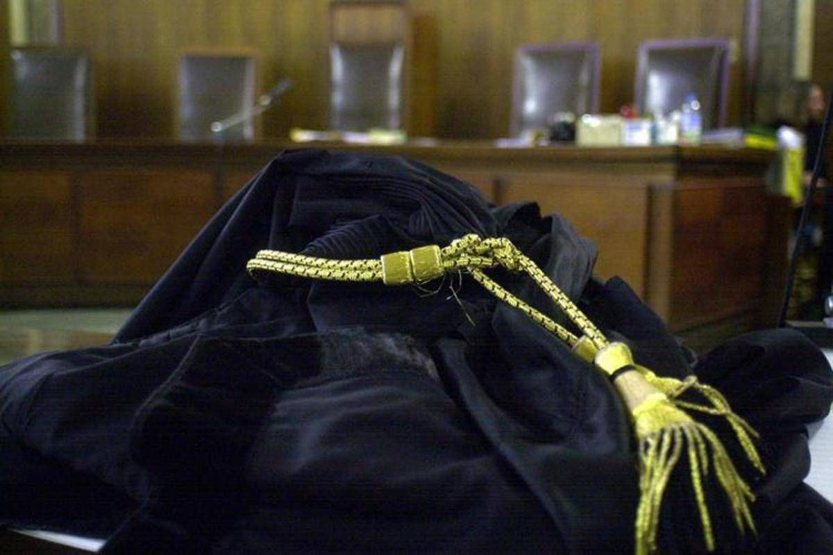 Udine, aggredisce la ex in tribunale dopo la condanna: arrestato per tentato omicidio