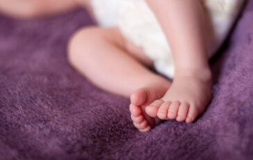 Usa mamma mette la figlia neonata nel forno invece che nella culla e la piccola muore E stato un errore. Condannata 364x230