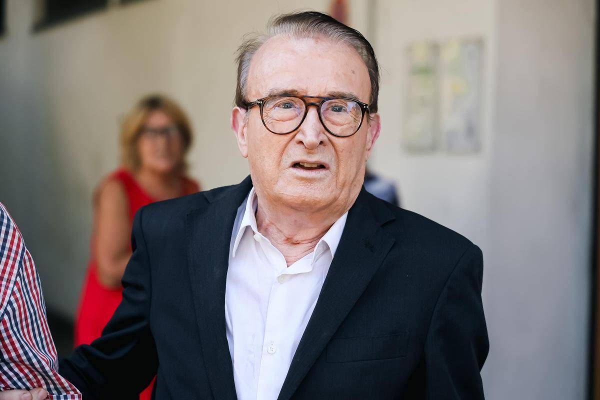 "Vai in pensione", Giuliacci e i meteo-insulti per le previsioni: "Qualche volta rispondo..."