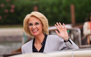 Venezia 83 nona giornata ‘Naza Martone e la serie di Fanelli 364x230