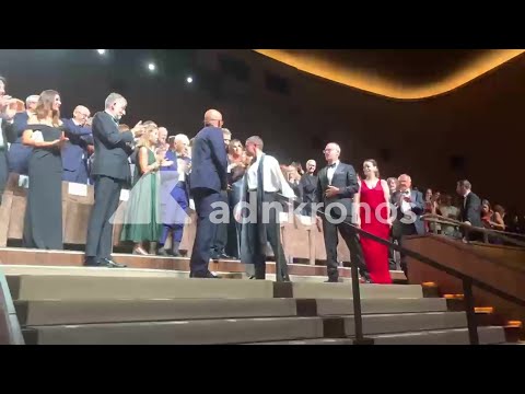 Venezia 83, otto minuti di applausi per il film di apertura del Festival "Ink" - Video