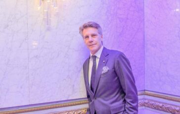 Verissimo Emanuele Filiberto Felicemente single con Adriana e finita definitivamente 364x230