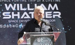 William Shatner a 95 anni stupisce tutti il leggendario Capitano Kirk debutta nel metal 265x160