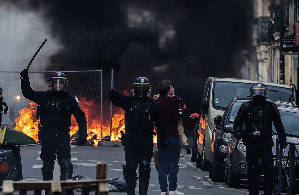 Francia, escalation di violenza: immigrazione e sicurezza al centro del confronto