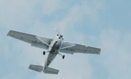 aereo nel lago deputato