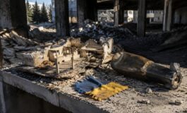Húti támadások Szaúd-Arábiában: 13 sérült, a civil infrastruktúra megrongálódott