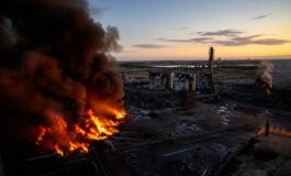 Attacco di droni in Russia: morti, feriti e raffinerie danneggiate