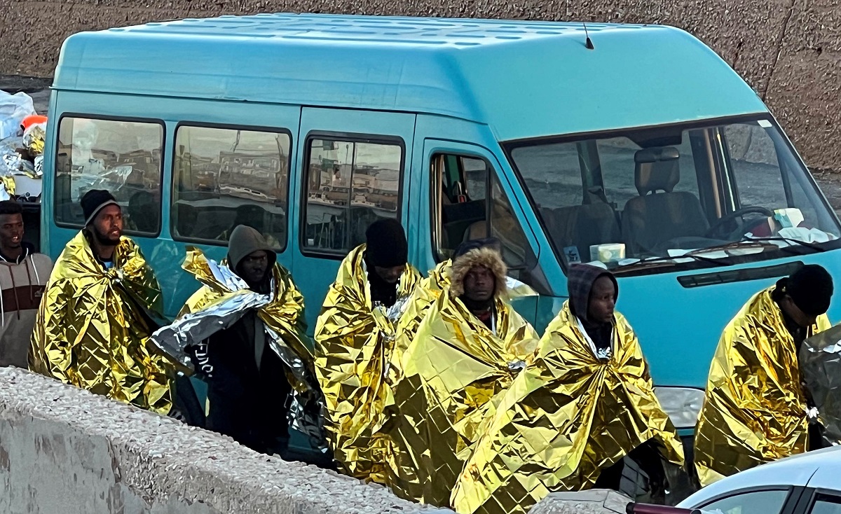 Certificati medici falsi ai migranti per evitare i Cpr, Salvini: “Radiazione dall’albo”
