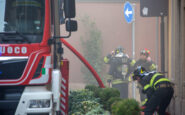 esplosione morti atene