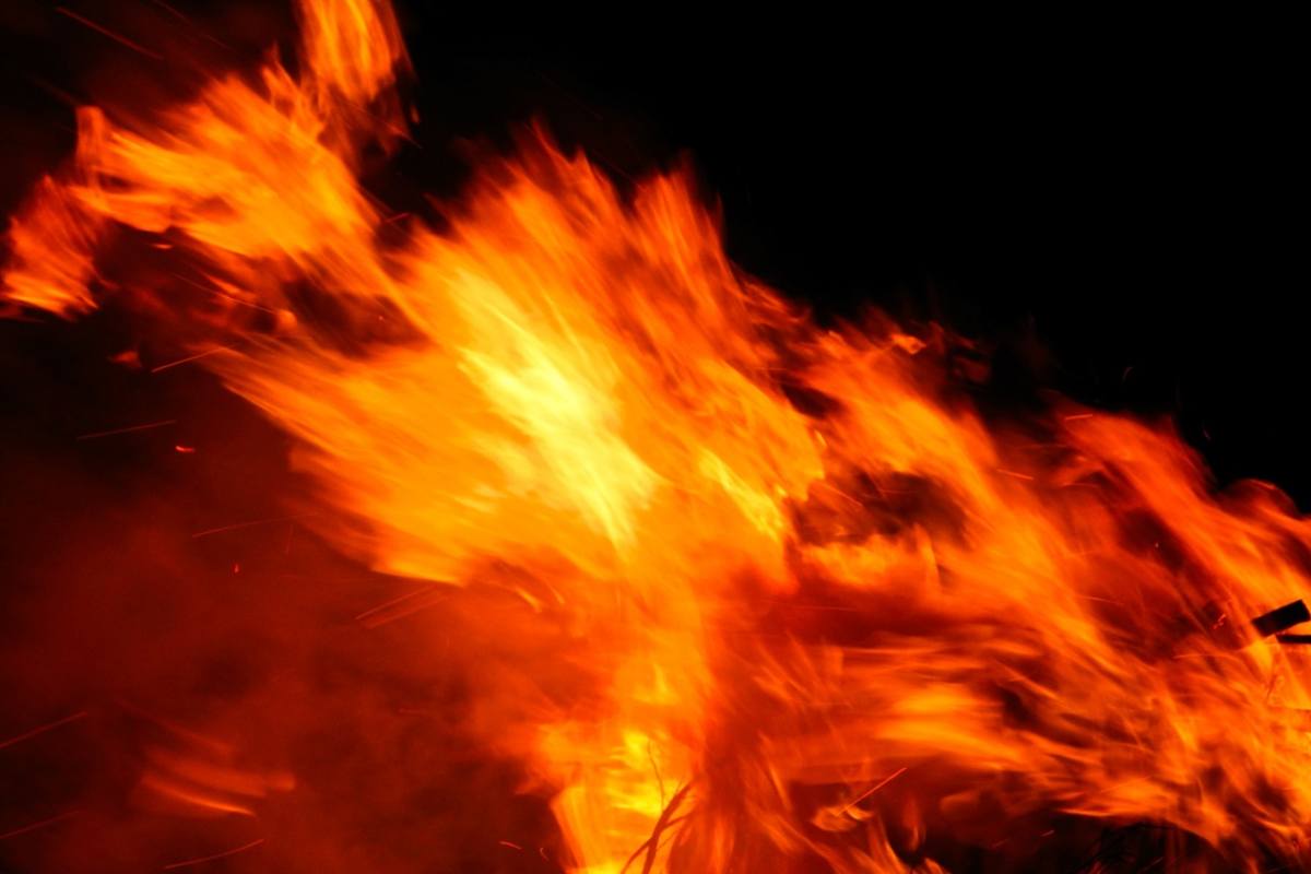 Filippine, traghetto in fiamme: 5 morti e 86 dispersi