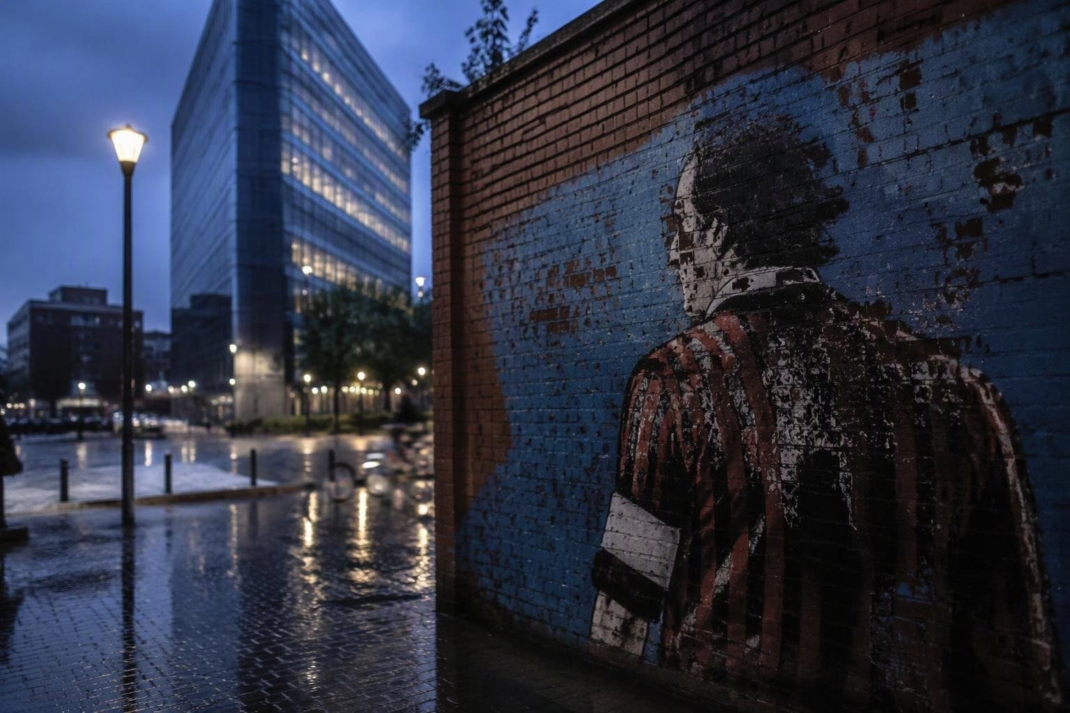 Il murale in onore di Baresi vandalizzato vicino a Casa Milan