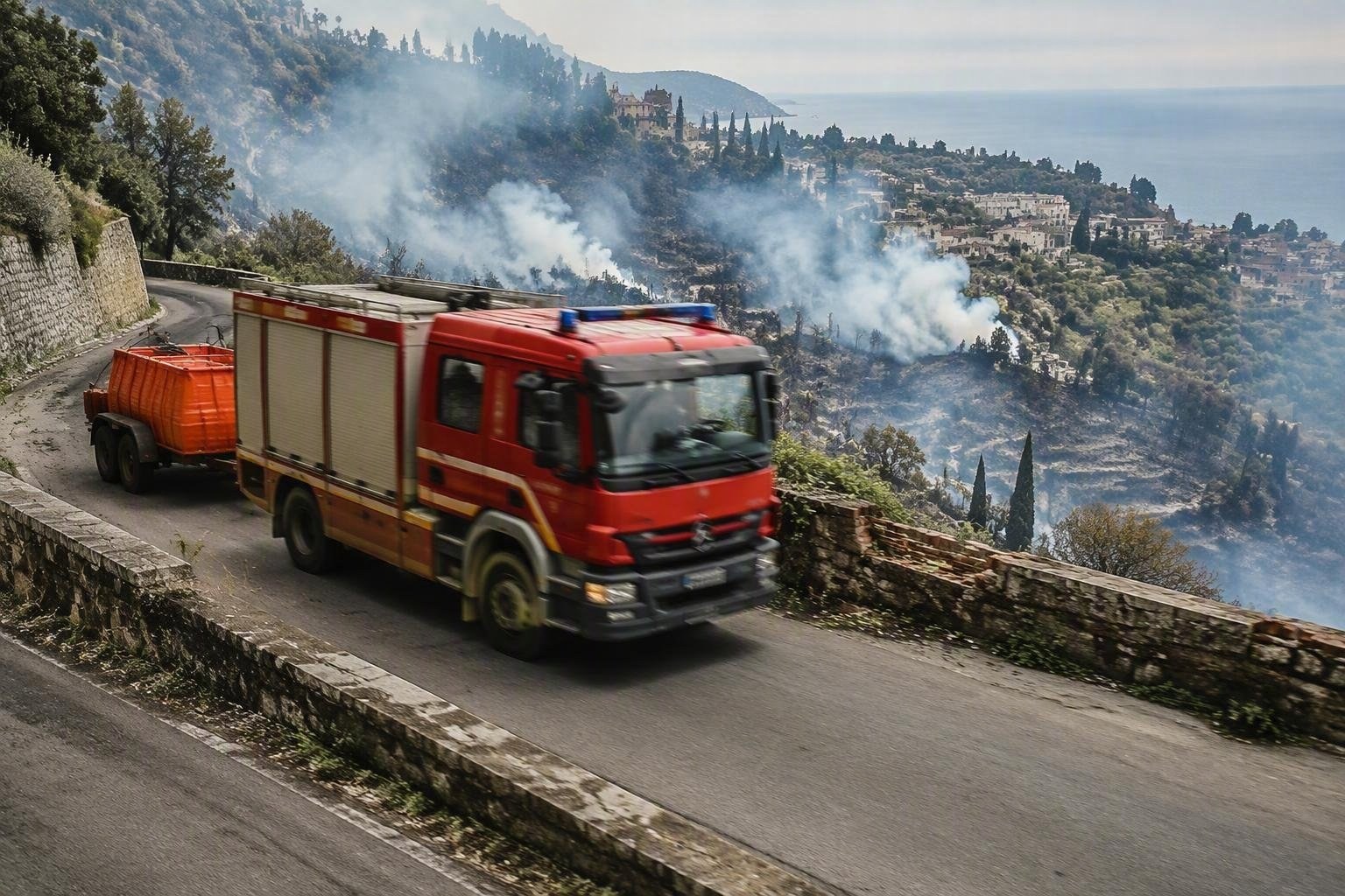 https://static.adhubmedia.com/notizie_it/wp-content/uploads/2026/09/incendio-a-taormina-le-drammatiche-ore-di-emergenza-e-gli-interventi-az-1788309126.jpg