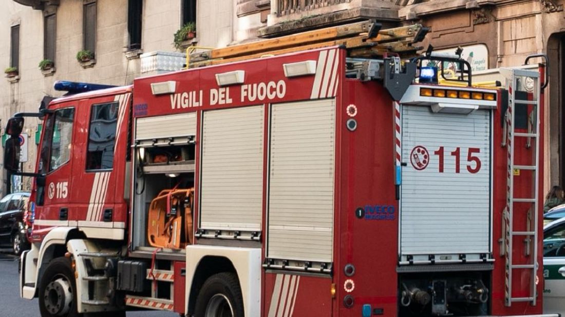https://static.adhubmedia.com/notizie_it/wp-content/uploads/2026/09/incendio-conca-doro-59f9bf90.jpg