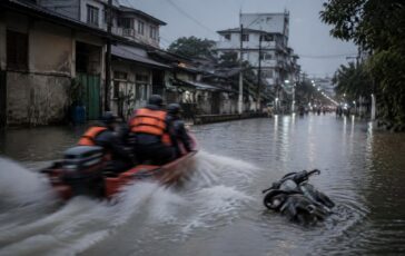 Inondazioni a Bangkok: più di 300 mm di pioggia e emergenza