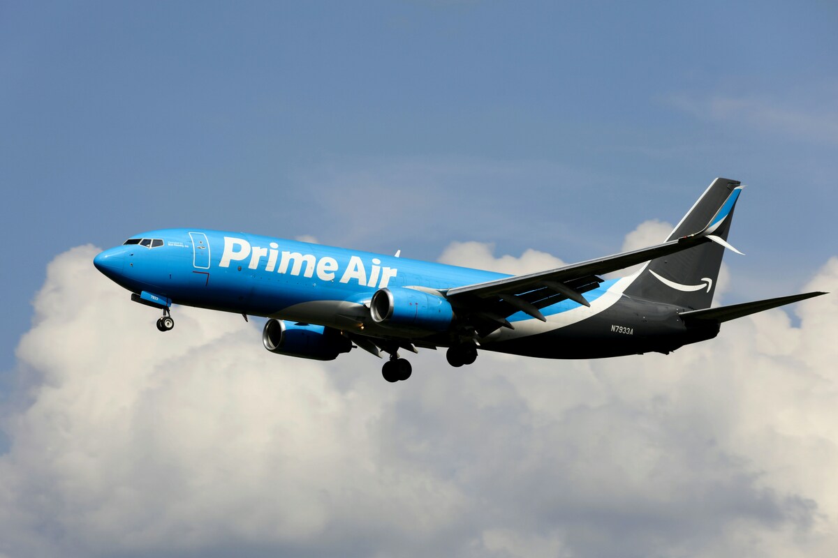 https://static.adhubmedia.com/notizie_it/wp-content/uploads/2026/09/miami-aereo-cargo-amazon-esce-di-pista-9bef6a1f.jpg