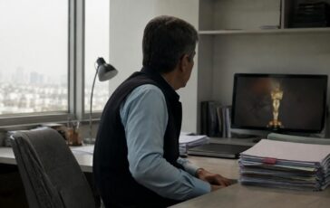 Miki Zohar minaccia la revoca della cittadinanza ai registi di Naza