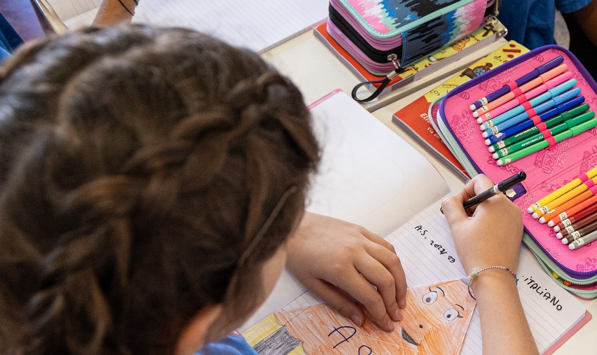Novoli, scuolabus senza collaudo: scatta la multa e i bambini restano a piedi