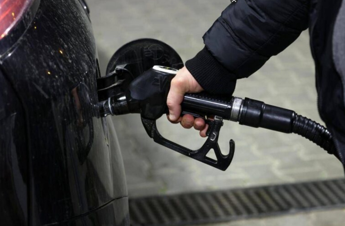 Prezzi carburanti: Diesel al picco storico in Italia, mai stato così elevato