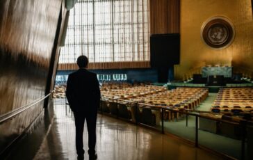 Proteste alla sala ONU: diplomati abbandonano l’intervento di Netanyahu