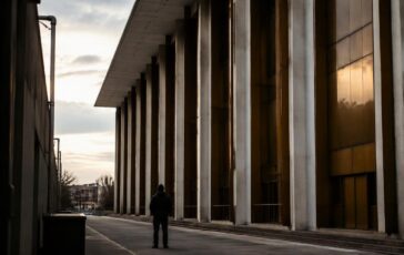 Ristrutturazione Kennedy Center: il ruolo cruciale della Corte d'Appello