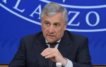 L'allarme di Tajani sul tentativo della Russia di condizionare le elezioni