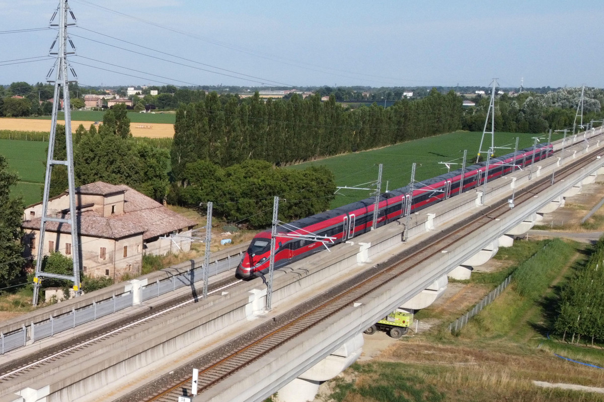 https://static.adhubmedia.com/notizie_it/wp-content/uploads/2026/09/sciopero-treni-7-e-8-settembre-2026-orari-fasce-di-garanzia-e-collegamenti-assic-882b9c74.jpg