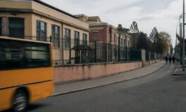 Sospensione educatrice 62 anni per abusi fisici e verbali a Roma