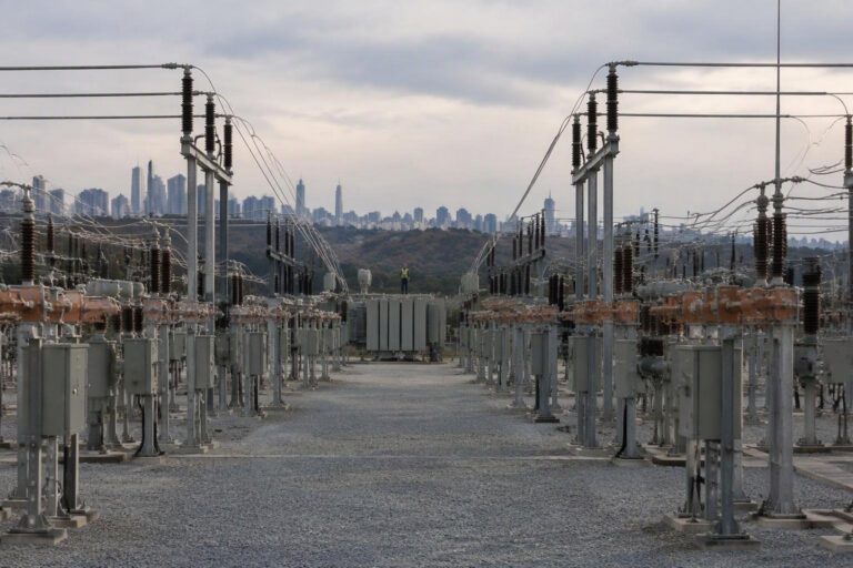 Tariffe energetiche fisse: risparmi fino al 50% con A2A, ENI e Enel