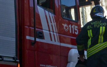 incendio negozio biciclette
