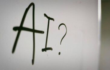 AI quasi 19 milioni di italiani usano gli assistenti ChatGPT perde terreno Gemini avanza 364x230