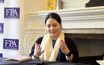 Afghanistan Zahra Joya Per noi donne e una prigione a cielo aperto serve guerra civile tutta al femminile 364x230