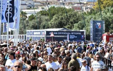 Americas Cup Napoli guarda al 2027 252mila visitatori per la regata preliminare 75 volte Barcellona 364x230