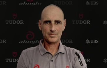 Americas Cup il timoniere Bruni lascia Luna Rossa ed entra nel Team Alinghi 364x230