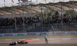 Aprilia scintille tra Bezzecchi e Fernandez dalle polemiche al duello in pista poi Bez si prende la vittoria 265x160