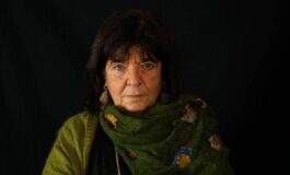 Arte la poetessa Attanasio Nessuno e periferia il centro della vita e lumano 265x160