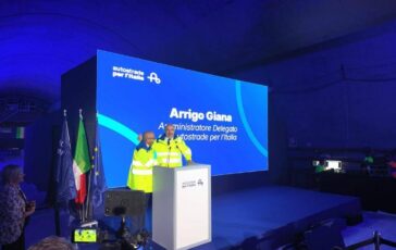 Autostrade terminato scavo galleria San Donato avanti con ampliamento dellA1 tra Firenze Sud e Incisa 364x230