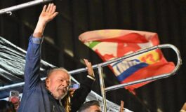 Brasile Lula rieletto presidente Bolsonaro chiede lannullamento. Trump contesta il voto Hanno usato manuale Biden 265x160