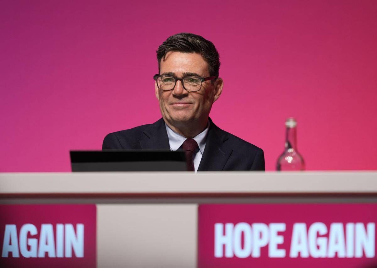 Brexit, svolta nel Regno Unito: Burnham apre al rientro nell'Ue. Macron: "Sareste i benvenuti"