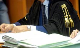 Cade sulle assi di legno al cimitero di Soffiano e si frattura anca e femore risarcimento di oltre 30mila euro 265x160