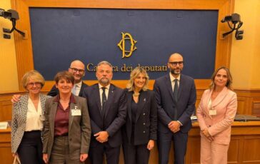 cancro seno 4 pazienti su 10 temono di perdere il lavoro 2