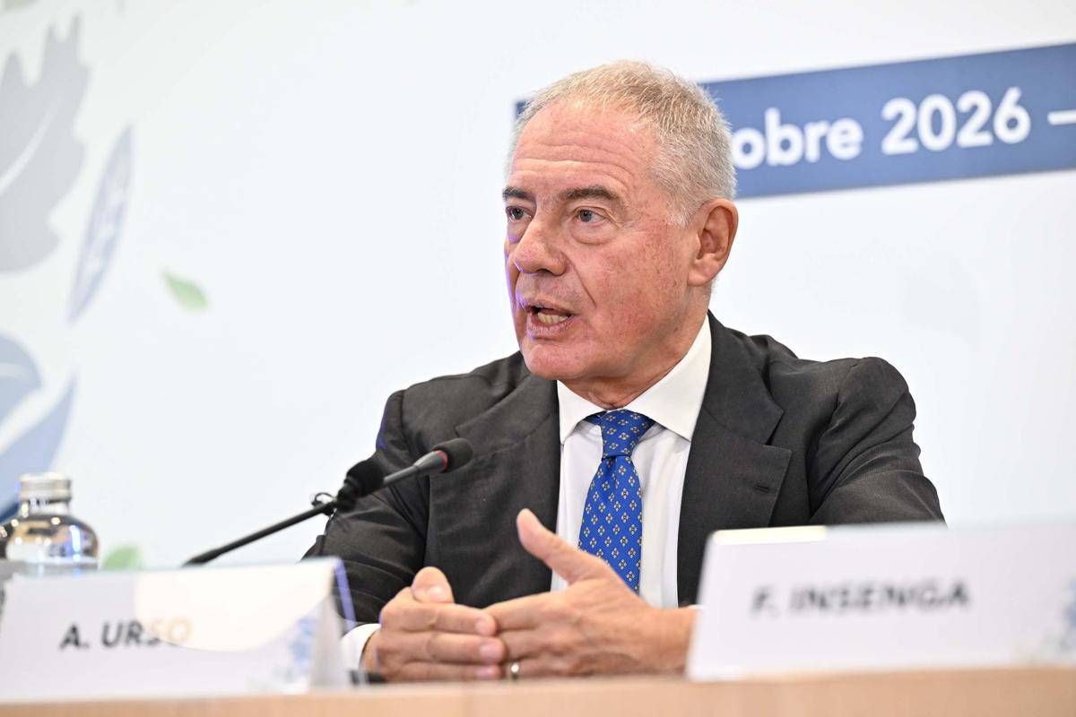 Caro carburanti, Urso: "Al lavoro per proroga price cup tempo necessario"
