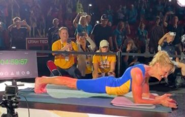Cinque ore di. plank super atleta di 61 anni stabilisce il nuovo record del mondo 364x230