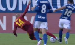 Como Roma Malen espulso per fallo su Kaiki cosa e successo 265x160