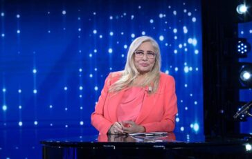 Domenica In oggi domenica 18 ottobre Barbara dUrso ospite di Mara Venier 364x230