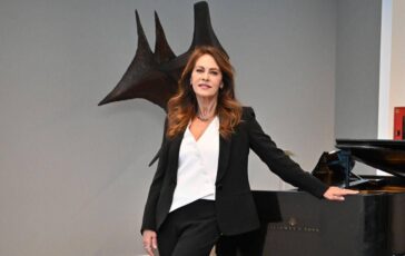 Elena Sofia Ricci Prima serata troppo tardi mancanza di rispetto per il pubblico 364x230