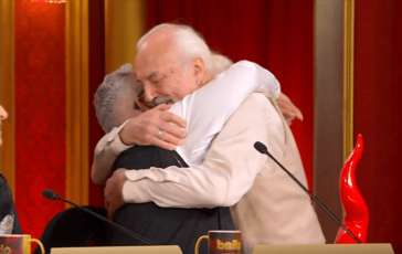 Eugenio Finardi si commuove a Ballando labbraccio con Mariotto Per me ha vinto 364x230