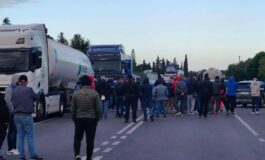 Ex Ilva a Taranto prosegue mobilitazione operai in protesta nuovi blocchi e disagi su statale 106 265x160