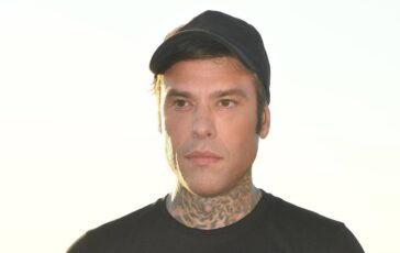 fedez nei guai la denuncia di due ragazzi presi a pugni da un suo bodyguard per un selfie 2